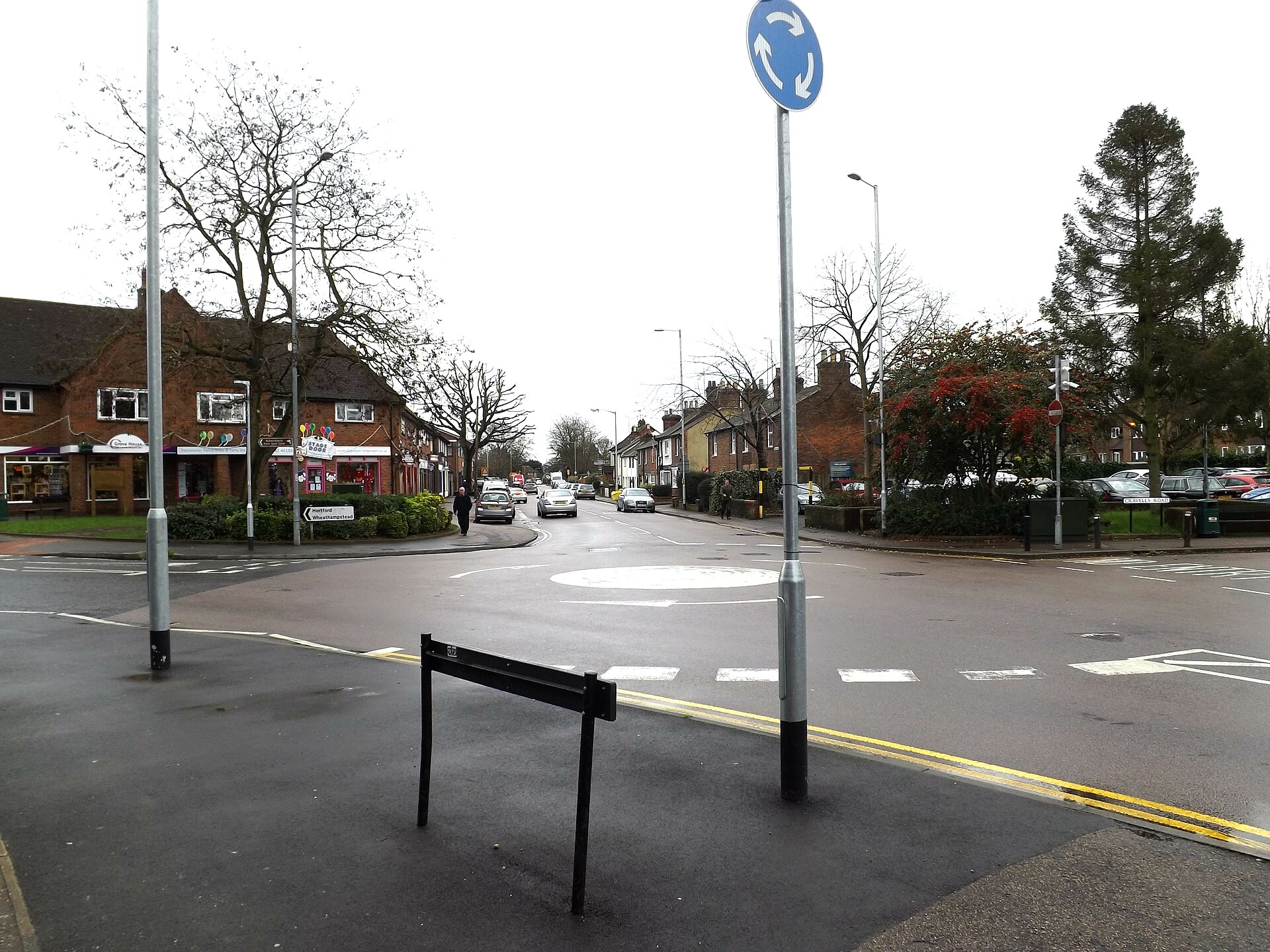 Grove Road, Harpenden, showing the commercial parade where Sarakh restaurant is located.